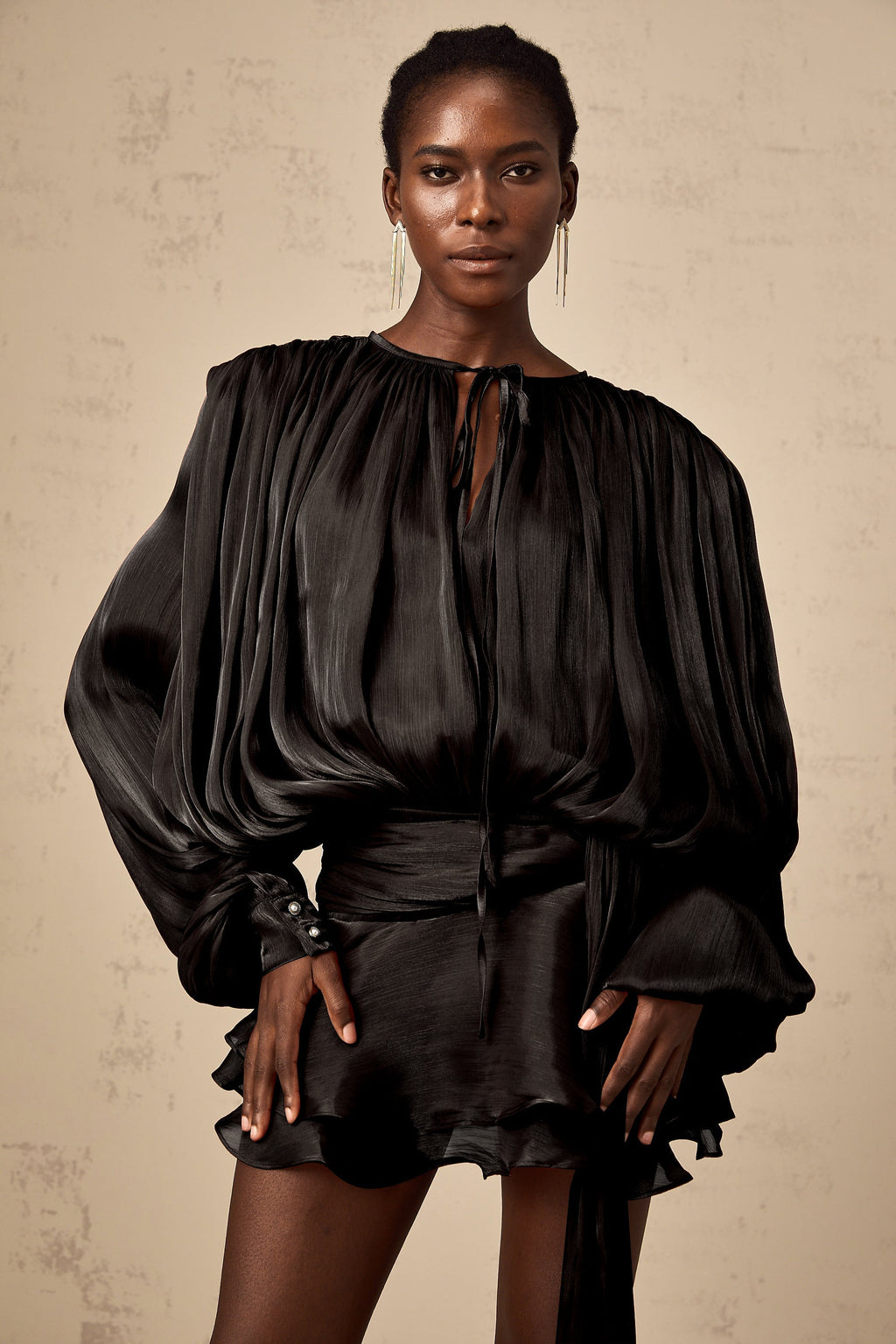 Eugénie Siyah Tam Pilili Fırfırlı Mini Elbise