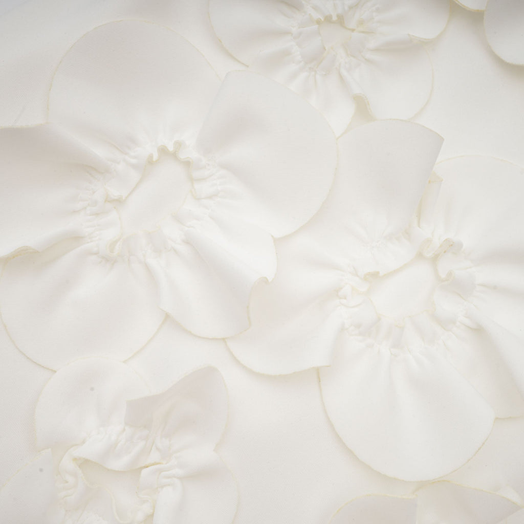 Beyaz Magali Papyonlu Suni Çiçek Süslemeli Kolsuz Maxi Elbise